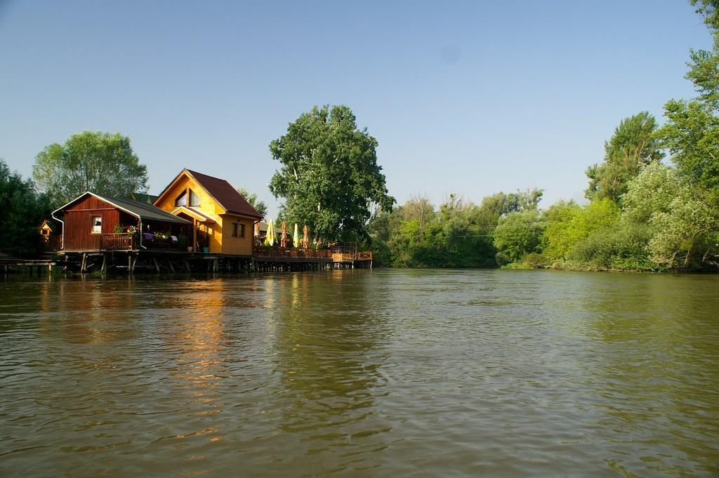 Hotel Alba Regia Pansion Egri Jahodná Esterno foto